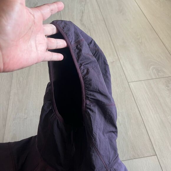 Lululemon men’s jacket size XL - Picture 5 of 10